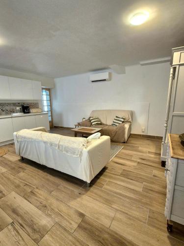 Giường trong phòng chung tại Bel appartement 3 piece