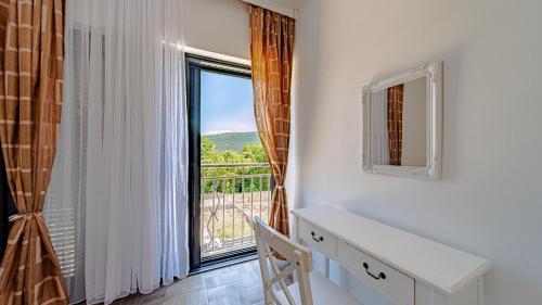 Billede fra billedgalleriet på Villa Angela by Villas Guide i Duba Stonska