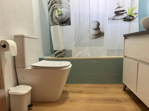 Ein Badezimmer in der Unterkunft Alojamiento Baeza-El Limonero B