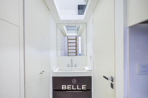 Et badeværelse på Magnifique studio, élégant, au cœur de Monaco