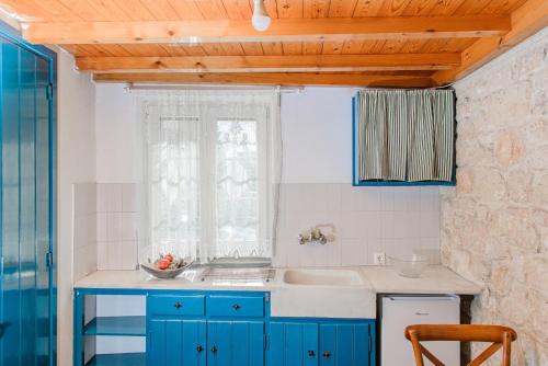 Fotografie z fotogalerie ubytování Aegina Town the Stone House v destinaci Aegina