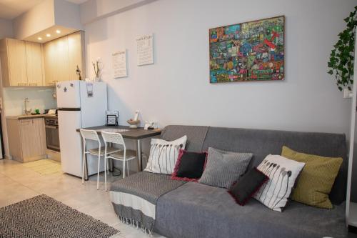 Køkken eller tekøkken på Homeyfeel Stay Sea 1 - Modern studio next to the sea!