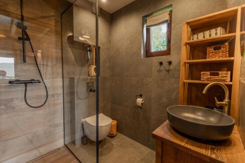 Et badeværelse på Siedlisko Pierszczewko