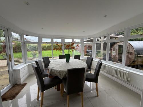 Ảnh trong thư viện ảnh của Ponds View at Pudleston Court ở Docklow