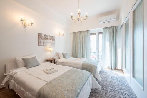 Sun-Kissed Koukaki Apartment City Views