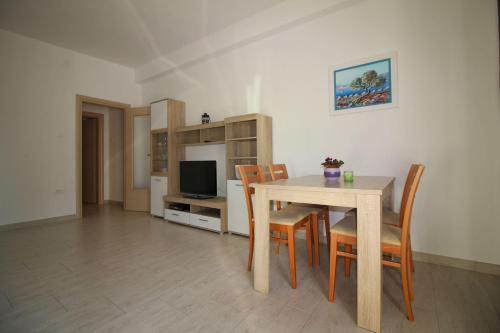 Hundefreundliches Apartment nur 600 Meter zum Strand mit Garten und Grill