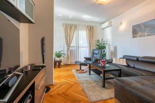 Idyllisches Apartment mit Parkplatz, WiFi, Klima, Waschmaschine