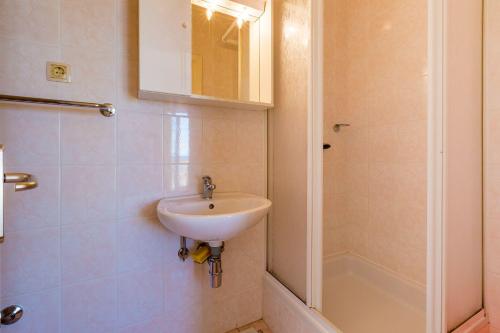 Süßes Studio-Apartment nur 300 Meter zum Strand mit romantischem Balkon