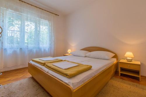 Charmantes Apartment nur 650 Meter zum Strand mit Meerblick, BBQ-Bereich, Privatparkplatz