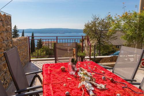 Modernes Studio-Apartment nur 650 Meter zum Strand mit Grill, Fitnessraum, Meerblick