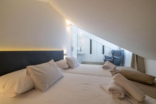 Modernes Penthouse nur 200 Meter zum Sandstrand mit Meerblick und Parkplatz