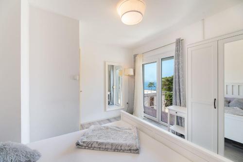 Lichtdurchflutetes Apartment nur 200 Meter zum Strand mit Meerblick, Haustiere erlaubt