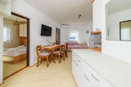 Beschauliches Apartment nur 500 Meter zum Strand mit Meerblick und Waschmaschine