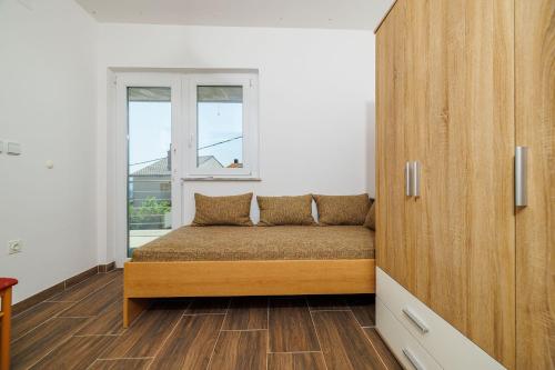 Idyllisches Studio-Apartment mit Meerblick, Privatparkplatz, Klima, WiFi