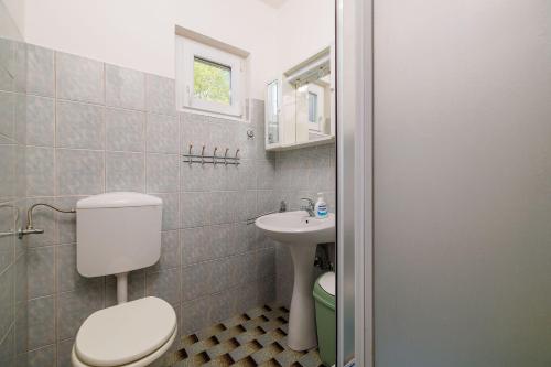 Idyllisches Studio-Apartment mit Meerblick, Privatparkplatz, Klima, WiFi