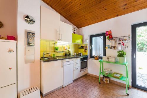 Mediterrane Casa nur 350 Meter zum Strand mit Meerblick, Waschmaschine, Smart-TV
