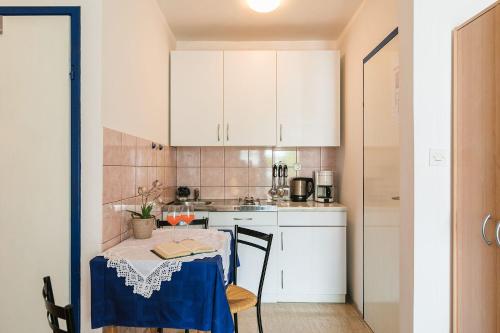 Hundefreundliches Studio-Apartment nur 580 Meter zum Strand mit Parkplatz