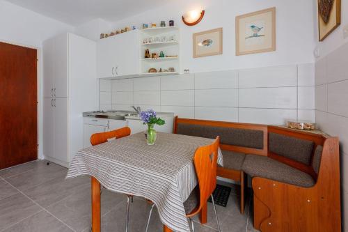 Hundefreundliches Studio-Apartment nur 250 Meter zum Strand mit Meerblick