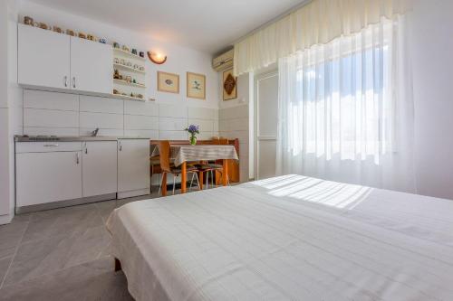Hundefreundliches Studio-Apartment nur 250 Meter zum Strand mit Meerblick