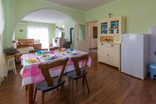 Gemütliches Apartment mit traumhaften Meerblick, Grillplatz, Waschmaschine
