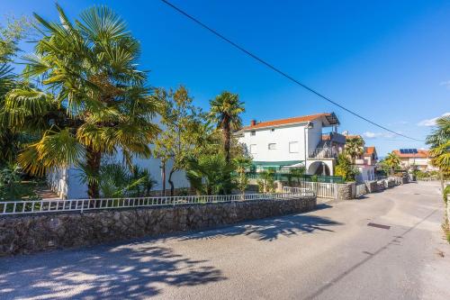 Mediterranes Apartment nur 750 Meter zum Strand mit Grill, Klima, WiFi