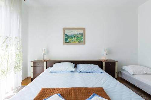 Rustikales Apartment nur 100 Meter zum Strand mit Meerblick, Balkon, Terrasse, Klima