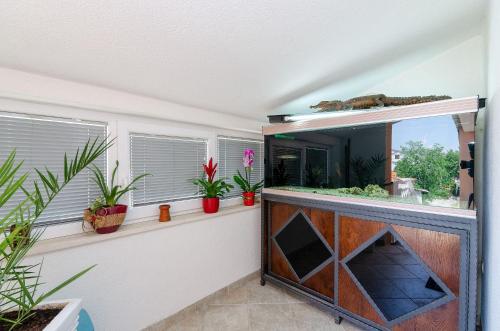 Helles Apartment nur 500 Meter zum Strand mit Meerblick, Parkplatz, Waschmaschine