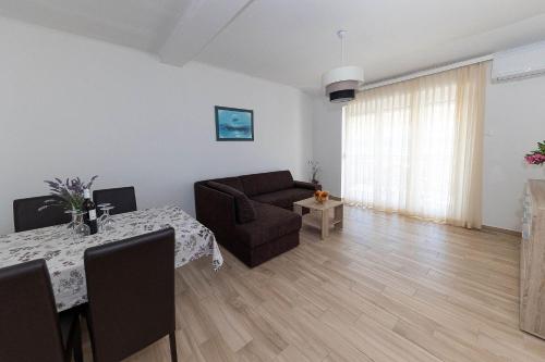 Beeindruckendes Apartment nur 400 Meter zum Sandstrand mit Panoramablick
