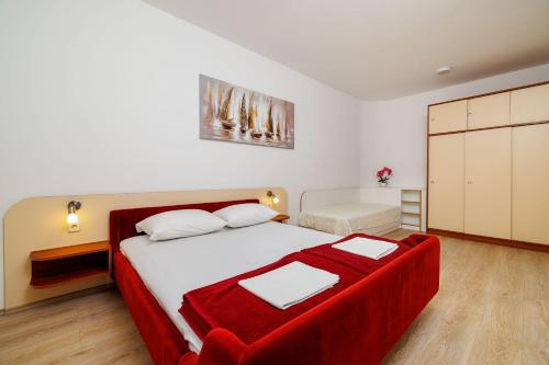 Malerisches Apartment mit traumhaften Meerblick, Grillplatz, Garten, Waschmaschine