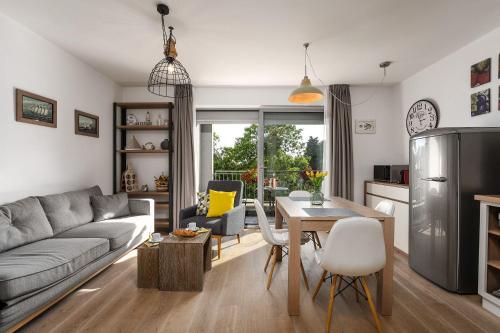 Luxusapartment mit Meerblick nur 50 Meter zum Yachthafen, 300 Meter zum Strand