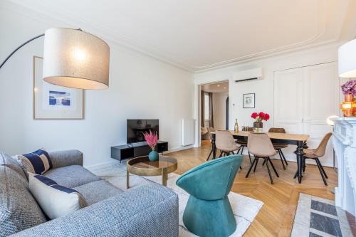 A4#Premium#Arc de Triomphe#ChampsElysées#3Bedrooms#AC