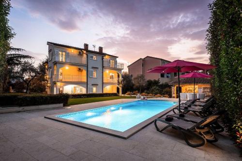 Hundefreundlliche Villa mit Privatpool, Panorama Meerblick, Outdoor-Kueche, Babybett