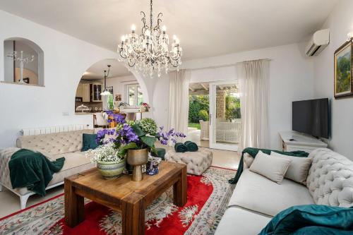 Hundefreundlliche Villa mit Privatpool, Panorama Meerblick, Outdoor-Kueche, Babybett
