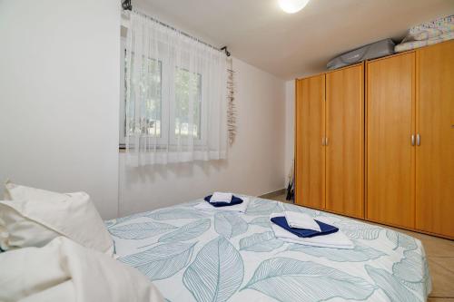 Komfortables Apartment nur 300 Meter zum Strand mit Liegestuhl, BBQ, Parkplatz