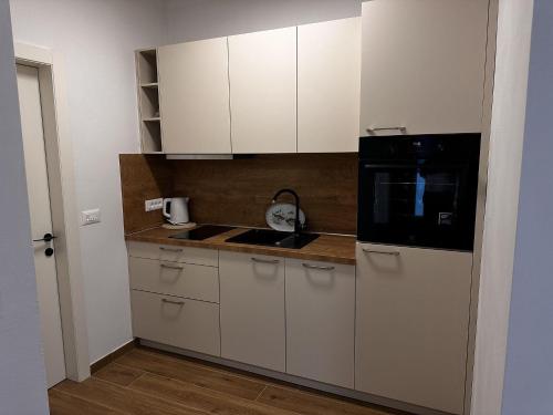 Traumhaftes Apartment in Rovinj nur 500 Meter zum Strand mit BBQ-Bereich, Parkplatz