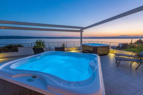 Beeindruckendes Apartment nur 100 Meter zum Strand mit Sauna, Whirlpool, Meerblick