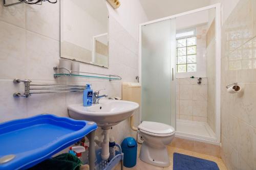 Hundefreundliches Apartment nur 130 Meter zum Strand mit 3 Parkplätzen, 4 Klimaanlagen, WiFi