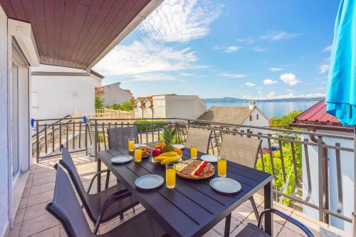 Modernes Apartment in Traumlage nur 70 Meter zum Strand mit Parkplatz, Meerblick, Hundefreundlich