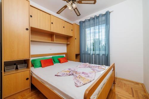 Bezauberndes Apartment nur 390 Meter zum Strand mit Meerblick, Waschmaschine