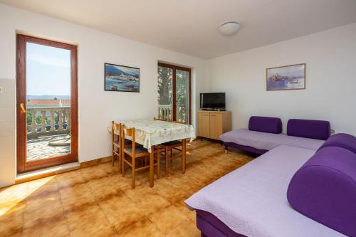 Cozy Apartment nur 250 Meter zum Strand mit Meerblick, Grillplatz, Privatparkplatz