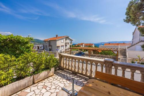 Cozy Apartment nur 250 Meter zum Strand mit Meerblick, Grillplatz, Privatparkplatz