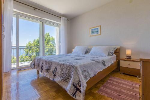 Hundefreundliches Apartment nur 300 Meter zum Strand mit Meerblick, BBQ