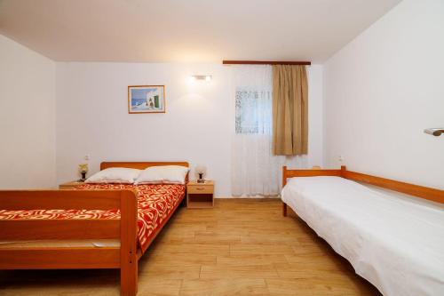 Hundefreundliches Apartment nur 450 Meter zum Strand mit Meerblick, Grill, Parkplatz