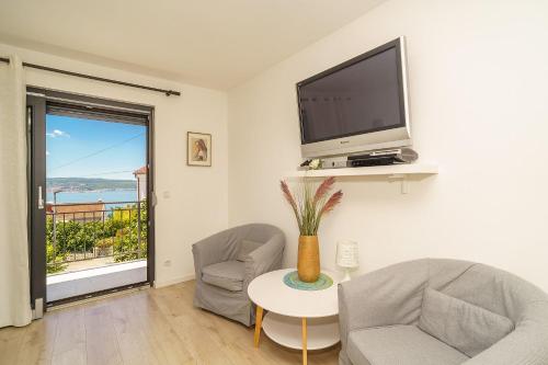 Großes Apartment nur 500 Meter zum Strand mit Meerblick, Parkplatz, Waschmaschine