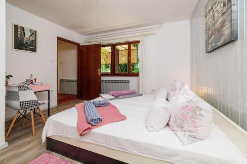 Hundefreundliches Apartment nur 300 Meter zum Sandstrand mit Meerblick