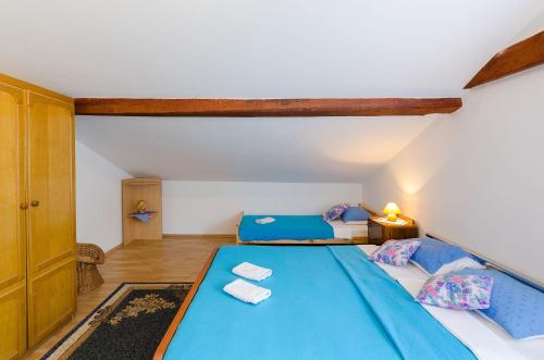 Vintage Apartment nur 490 Meter zum Strand mit Meerblick, Grillbereich, Klima