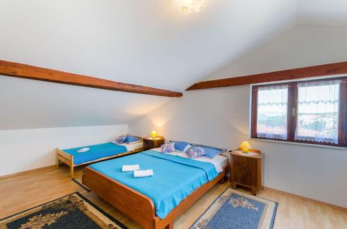 Vintage Apartment nur 490 Meter zum Strand mit Meerblick, Grillbereich, Klima