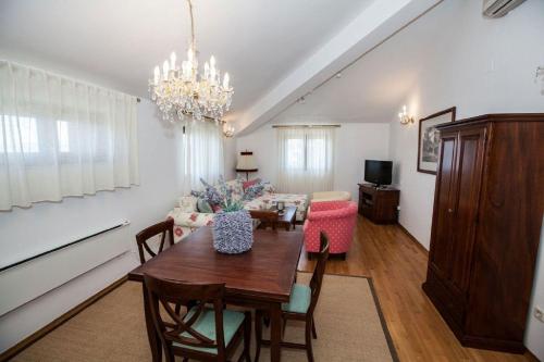 Charmantes Apartment nur 80 Meter zum Strand mit romantischen Balkon