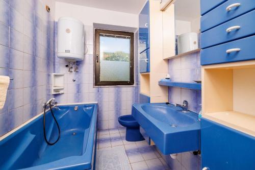 Helles Apartment nur 450 Meter zum Strand mit BBQ-Bereich - Hunde willkommen