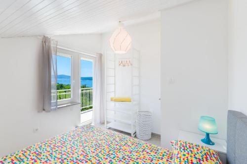 Traumhaftes Apartment nur 600 Meter zum Sandstrand mit Gym, Meerblick, Pool